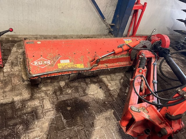 KUHN TBE 230